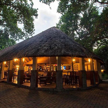 Island Safari Lodge Maun Exteriör bild